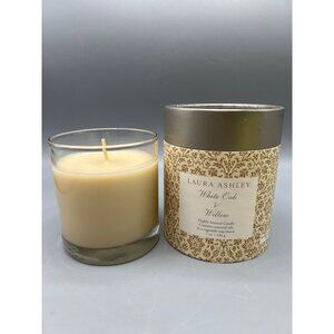 Laura Ashley White Oak & Willow Candle 7oz / 198g In Decorative Box